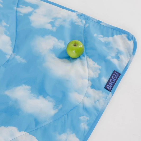 Puffy Picnic Blanket – Clouds