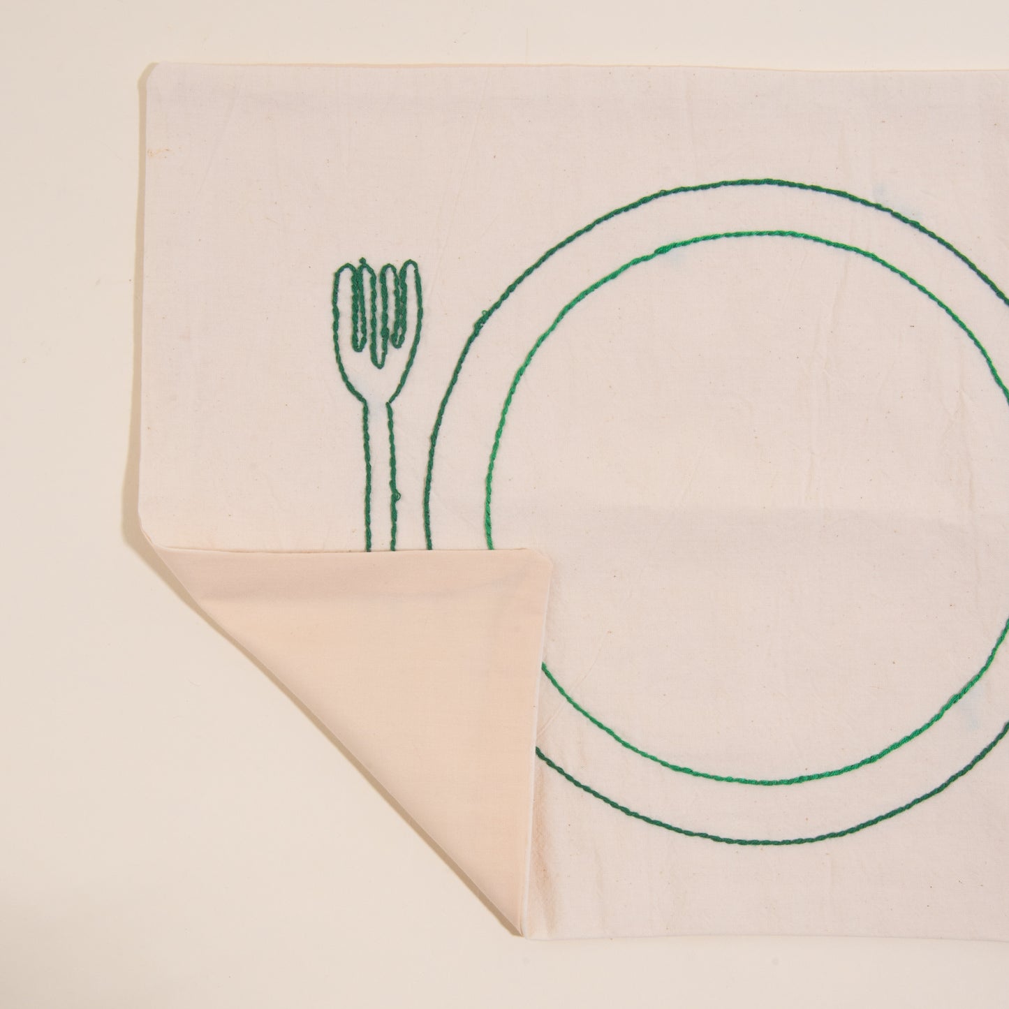 Embroidered Placemat – Hunter and Kelly Green